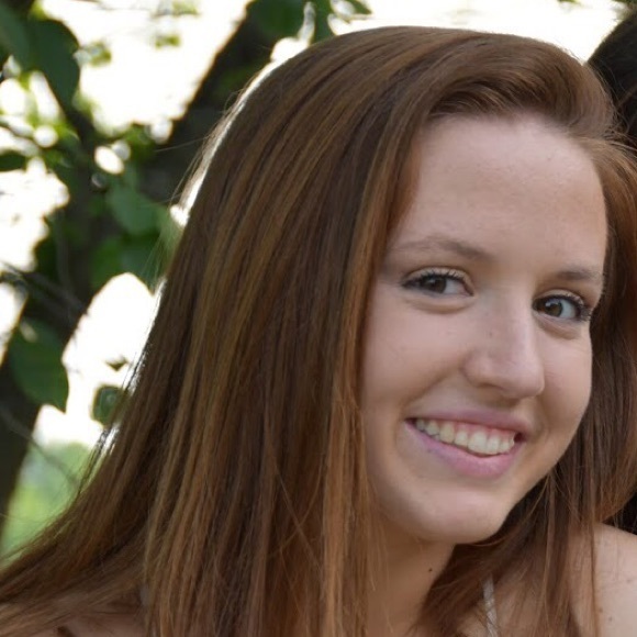 Meet your Posher, Eva - Picture 1 of 1